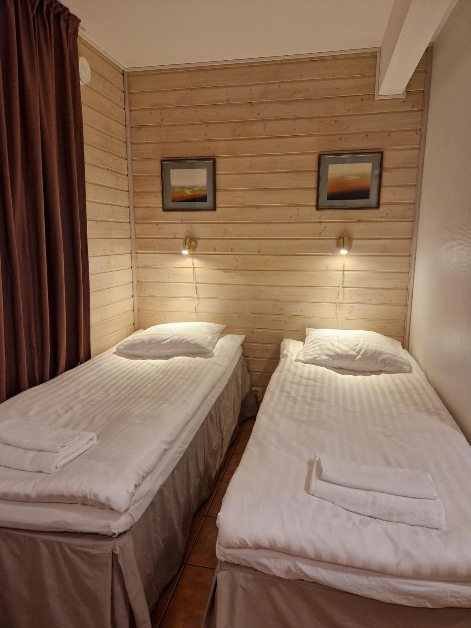 Hotel The Sleeping Bear à Inari Extérieur photo