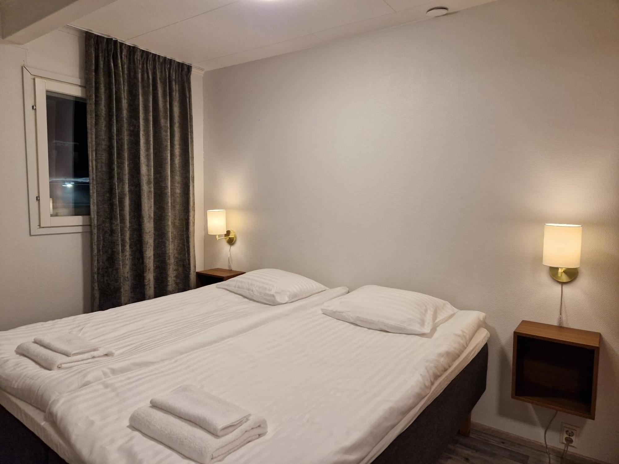 Hotel The Sleeping Bear à Inari Extérieur photo